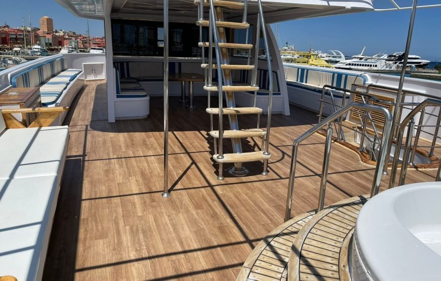 Orange Bay Hurghada Snorkeling Trip | 5 Star luxury Boat